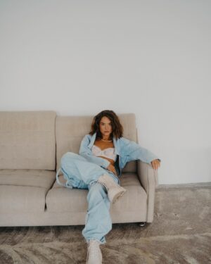 Kristína Svarinská Instagram - Caption:

Grounded in her real world.

📸 @katarinaslesar 
👗 @who.is.laska 
💅🏻 @makeupbykatka 

#photoshoot #havingfun #denimonskin #messyhair #takemeanywhere #catchmeifucan #playinbymyownrules