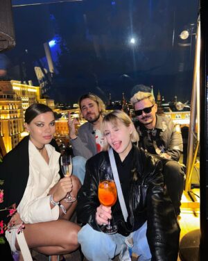 Kristina Kosheleva Instagram - Вот такая вечериночка
@vk