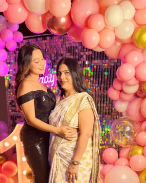 Kristina Patel Instagram - “When you are looking at your mother, you are looking at the purest love you will ever know.” HAPPY MOTHER’S DAY MAA 🌸❤️
.
.
.
#kristina #love #mothersday #motherdaughter #maa #mother #loveyou