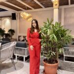 Kristina Patel Instagram - Elevate your dining experience with a pool view and a feast of their signature dishes where every bite is a taste of perfection♥️ . Must visit if you are in Mumbai @blanco_bandra . #kristinapatel #nice #goodvibes #explore #restaurantinmumbai #foodblogger