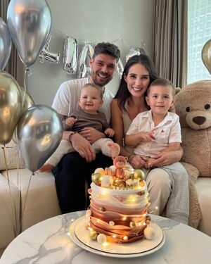 Kristýna Schicková Instagram - Liam’s first birthday 🥹1️⃣🥳 Děkujeme za vždy dokonalý dort @armins_cake_prague 🥰🎂