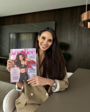 Kristýna Schicková Instagram - Another one 🙏🏼🥹❤️ Nová březnová @kondice.cz právě na stáncích🥰 Děkuji @roberttichy @paintedbygeen @gapcesko za krásnou titulku,milý rozhovor a perfektní spolupráci 🫂