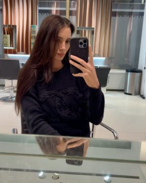 Kristýna Schicková Instagram - New fresh cut 💇🏻‍♀️ @bomtonstudio