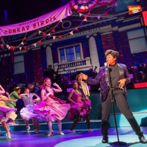Krysta Rodriguez Instagram - Here’s your first look at @kennedycenter’s current production of Bye Bye Birdie, starring @thechristianborle, @krysta_rod, @ephsykes, @shlynmaddox, @realrichardkind, and @jenniferlaurathompson. See all of the newly released production shots at the link in our bio. 

📸 Photos by @murphymade / @evzmm