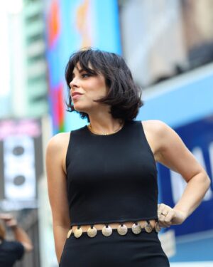 Krysta Rodriguez Instagram - Thanks @theojinika at @pix11news and @sara_gore at @newyorklivetv for letting me chat @intothewoodsbroadway. And to @animalleague for letting me hold this lover. Lastly, thank you to the random man who offered to take my picture in Times Square and airdrop it to me. I ❤️NY 

As always, my dream team @sarahslutsky for the clothes, @katnejatbeauty for the face and @jessiegreenbody for the legs