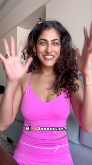 Kubbra Sait Instagram - Accident ho Gaya rabba rabba!!!
✌🏽🎀
#KubbraCracksDadJokes #kubbracrcksbadjokes 

#Pink #Joy #Happiness #Joke #Funny #Laugh #KubbraSait #Fun