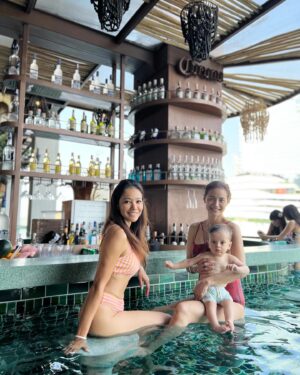 Kullanat Preeyawat Instagram - สงกรานต์ปีนี้ร้อนจริงจัง🌞กิจกรรมปีนี้คือเข้าห้างและเล่นน้ำวนไป 😊 Happy Songkran festival 2024💦 #songkranfestival #thailand🇹🇭 #skybeachclub
