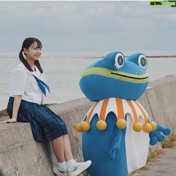 Kurumi Inagaki Instagram - . ⭐︎《情報解禁》です⭐︎ とっても嬉しいお知らせです！ 今年も『 #沖縄電力 』さんの広告キャラクターとして CMや広告に出演させていただいています！ . 本日3月27日(水)より 新しいTVCM#くるみのアオハル シリーズが 沢山放送開始です！ こちらはその中のひとつ〈推し活編〉 友達役の#平良さな ちゃんと#アタビー と とても楽しくてスタッフさんとどれも沢山笑った撮影でした。 CMの撮影風景メイキングムービーや新TVCMは 沖縄電力さんの公式HPやYouTubeなどで ご覧いただけます！ 今年も沖縄電力の本社の皆さんにお会いでき 歓迎していただいてとても嬉しかったです。 . . . #おきでん #いいことイロイロおきでん #モアイー #かりーるーふ #稲垣来泉 #沖縄 おきでんInstagram @okiden_cook