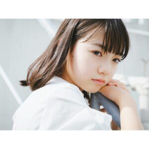 Kurumi Inagaki Instagram - .
2023年も後2日となりました。
年末のご挨拶をさせてください。
.
今年は色々な新しい事に挑戦できていたので
あっという間の1年でした🤭
.
.
投稿があまり出来ずにいてすみません。
私が投稿をした際には
いつも暖かいコメントをしてくださり
ありがとうございます！
とっても嬉しいです。
.
時間を費やして
私の歌詞動画や投稿をしてくださり
事務所に送ってくださる手紙やプレゼントを
拝見して
応援してくださっていることがすごく伝わって
とってもとーっても幸せな気持ちになっています。
本当にありがとうございます！
.
これからは、もっと皆さんにお返しできるように
精一杯頑張ります！💪
.
.
2023年も温かく見守ってくださり
ありがとうございました。
.
みなさまも体調を崩さず健康で良いお年をお迎えください。
.
.
.
Photographer：Shunto Sato @shuntosato 
Hair&make : Ken Nagasaka @ken_nagasaka 
Stylist：Riki Yamada @rikiyamada_ 
.
.
#2023
#稲垣来泉
#研音