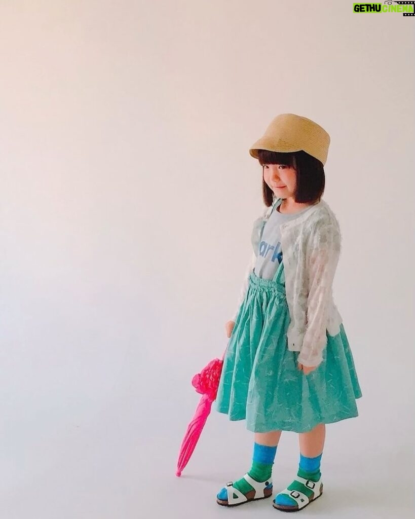 Kurumi Inagaki Instagram - . 🎏子供の日🎏 . . 小さい時の私😊 . . . #5月5日 #子供の日 . . GWみなさんは、どうお過ごしですか？ お天気がよくて気持ちがいいでですね✨ 水分補給は忘れないようにしています🥤🫧 . .