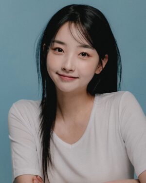 Kwon Ah-reum Instagram - NEW START
With. @lookmedia_ent 🖤