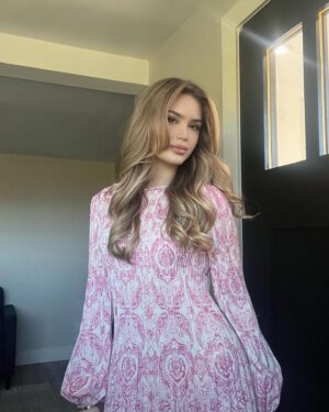 Kyla Kenedy Instagram - press junket today🎀