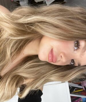Kyla Kenedy Instagram - hi tell me your plans for the weekend so i can steal them