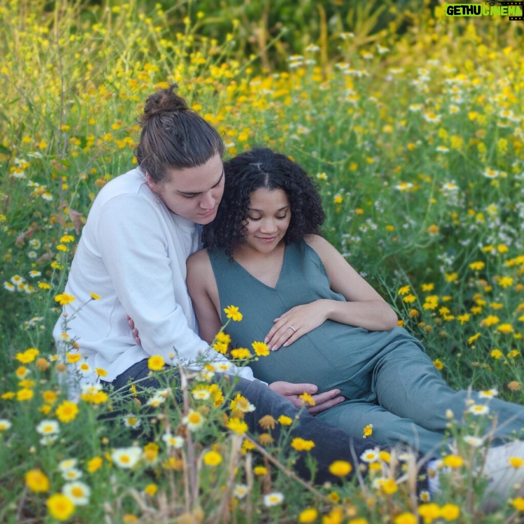 Kylee Russell Instagram - Today is your due date but you clearly have other plans and want to show up fashionably late. Which is totally fine, it’s not like mommy and daddy are impatiently waiting on your arrival or anything. We can’t wait to see your face and hold you in our arms. You’ve blessed our lives in so many ways already. 💕