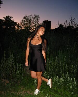 Kylie Liya Page Instagram - Evening frolic🌾🌑