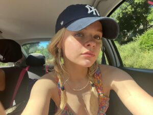 Kylie Rogers Instagram - baby’s first driving lesson