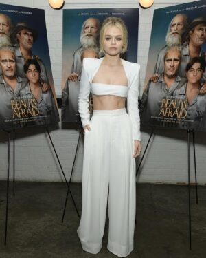 Kylie Rogers Instagram - special screening of Beau is Afraid last night 😲 so amazing and fun. i love these people and this movie beyond words. i cant wait for everyone to see it 🌟💕

hair: @davidvoncannon 
makeup: @makeupvincent 
styling: @mrenriquemelendez 
tailoring: @auntfunkyscloset 
❤️❤️❤️