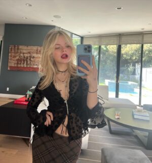 Kylie Rogers Instagram - 9 days