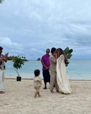 Kylie Bunbury Instagram - Some Fiji Bliss 🌺