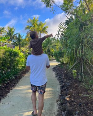 Kylie Bunbury Instagram - Some Fiji Bliss 🌺