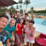 Kym Ng Instagram – Thank you @chenhanwei1969 for being such a wonderful host last night – from arranging a beautiful venue (with food and drinks), to planning the games and lucky draw segments, to getting great prizes (with the support from @yvonnelim928 )
Really grateful to our Executive Producer Doreen for making this #wrapparty possible 💕
Thank you to all of you last night for the fun and laughter 🥰🥰🥰 What a sweet and memorable ending to #天公疼憨人 ❣️❣️❣️
#Sentosa @rumoursbeachclub