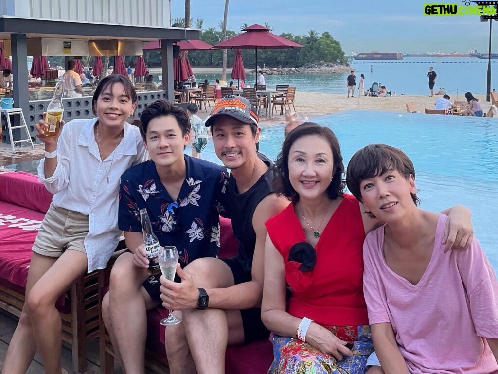 Kym Ng Instagram - Thank you @chenhanwei1969 for being such a wonderful host last night - from arranging a beautiful venue (with food and drinks), to planning the games and lucky draw segments, to getting great prizes (with the support from @yvonnelim928 ) Really grateful to our Executive Producer Doreen for making this #wrapparty possible 💕 Thank you to all of you last night for the fun and laughter 🥰🥰🥰 What a sweet and memorable ending to #天公疼憨人 ❣️❣️❣️ #Sentosa @rumoursbeachclub