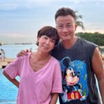 Kym Ng Instagram – Thank you @chenhanwei1969 for being such a wonderful host last night – from arranging a beautiful venue (with food and drinks), to planning the games and lucky draw segments, to getting great prizes (with the support from @yvonnelim928 )
Really grateful to our Executive Producer Doreen for making this #wrapparty possible 💕
Thank you to all of you last night for the fun and laughter 🥰🥰🥰 What a sweet and memorable ending to #天公疼憨人 ❣️❣️❣️
#Sentosa @rumoursbeachclub