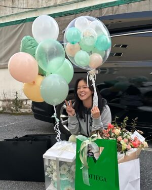 Kyung Soo-jin Instagram - 생일 축하해주신 
모든 분들 진심으로 감사합니다❤️