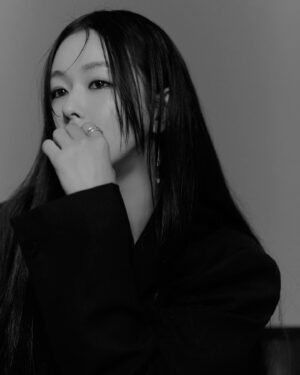 Kyung Soo-jin Instagram - 하퍼스바자 7월호💙
형사록 시즌2 맴버들과 화보 찍었어요.
다소 다른 모습에 화기애애 하게 찍었습니다.
재밌는 작업 또 같이 했네요!✨✨✨
@harpersbazaarkorea 
photoby @jdzcity