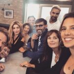 Léa François Instagram – L’inauguration des studios de « Plus Belle La Vie » c’était aujourd’hui à Marseille avec beaucoup d’émotions mais aussi la Ministre de la culture @rima.abdulmalak qui nous a fait l’honneur de sa présence, les élus de la ville, les patrons @newen_studios @tf1 et @pblvofficiel et cette joyeuse bande de collègues que j’aime tant. 
On ne peut pas en dire beaucoup plus pour le moment mais ca se concrétise très fort les amis ♥️
#hate #nouvelleaventure #plusbellelavie #pblv