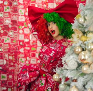 Laala Hazim Instagram - Ho .. Ho .. Ho @siamusic stylist @baqir_chasib