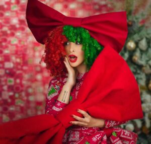 Laala Hazim Instagram - I want you to know that I’m never leaving
‘Cause I’m Mrs. Snow, ‘til death we’ll be freezing
Yeah, you are my home, my home for all seasons
So come on, let’s go☃️❄️
@siamusic stylist @baqir_chasib