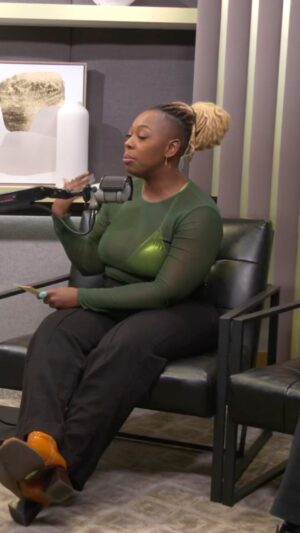 Laci Mosley Instagram - We had the brilliant comedian, actor, AND author, @divalaci, on our show to discuss these internet streets! #podcast #comedy #racism