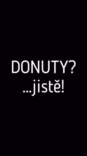Ladislava Něrgešová Instagram - Chcete vyzkoušet naprosto skvělé koblihy či DONUTY? V textu je recept. Pro zbytek: TADY JE DALŠÍ DÁVKA ,,ASMR,,! 😊 
Recept:
V misce:
PŮLKA ČERSTVÉHO DROŽDÍ
60ml teplého mléka
Hrst hladké mouky

V míse tekuté věci:
50g másla
50g cukr krystal
2 žloutky
2 lžíce jogurtu
Cca 5 lžic javorový sirup (není nutný. Jen jim dodá takový karamelový nádech) 
špetka SOLI
citrónová kůra
vanilkový cukr
RUM

Pak přidáme 300g hladké mouky
A ten kvásek z misky,co mezi tím ,,naběhl,,

Nutné pořádně propracovat těsto. Zn. Robot ideal. (Jinak vám upadnou ruce)
——-Hodinu kyne——-
Pak vytvarujeme donuty (klasické koblihy ponecháme bez střední díry)
A necháme z každé strany 15 minut odpočívat NEPŘIKRYTÉ. (To okorání vám je zpevní pro manipulaci do oleje)
Olej nepřepalte. Vyzkoušejte před vložením,že dělá bublinky. A šup tam s koblihama. 
První strana minutu pod pokličkou,aby vám pára udělala kulatý vršek. A druhou stranu už smažíme BEZ pokličky. 
Necháme okapat na ubrousku,a zdobíme vychladlé!
(Já používám klasický pytlík s polevou,co se jen rozehřeje v hrnci s vodou)
Vděčné je ovoce sušené mrazem. Nebo oříšky. 
DOBROU CHUŤ #donuty #videorecept #asmr #spolutoupeceme