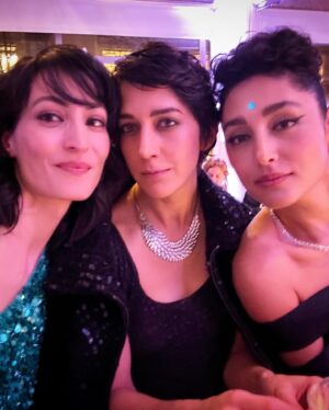 Laëtitia Eïdo Instagram - Last shots of this year's French 49th #Cesar ceremony with the wonderful souls @zaramirebrahimi and @golfarahani ❤️❤️ & a #BigUp to my wonderful team: #stylist glam @cleliacz, #hair magician @henryolivierhair, #makeup glow @marion.robine, #publicist Antoine at @orbis.media 
• • • 
#Dress @eliesaabworld, #Jewels @repossi, #Pic @marcpiasecki