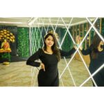 Lahari Arundhati Vishnuvazhala Instagram - 😍✨️ #newhaircut 😍 tqq @hiwagaindia 😍 Dress : rosery paris Women's MIDI Bodycon Dress One Piece Dress for Women https://amzn.eu/d/b1ptYhf