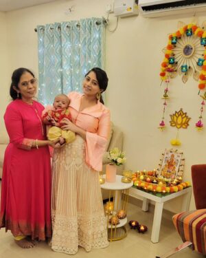 Lahari Arundhati Vishnuvazhala Instagram - 😍✨️ 2023 diwali celebration 😍✨️
Swipe for more picz 😍😍😍
My Dress: @sahasraadesigners