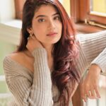 Lahoma Bhattacharjee Instagram - Once upon a sun kissed winter morning 🍯 portraits by @iamsudiptachanda hair & makeup by @muabhattacharjee