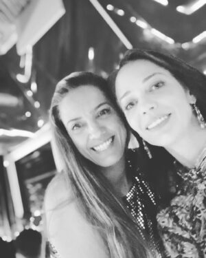 Laisha Wilkins Instagram - 30 años de amistad y confesiones‼️🤜🏻💥🤛🏻