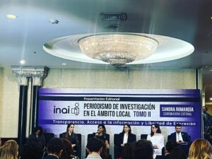 Laisha Wilkins Instagram - #PresentaciónLibroInai  @sandra_romandia