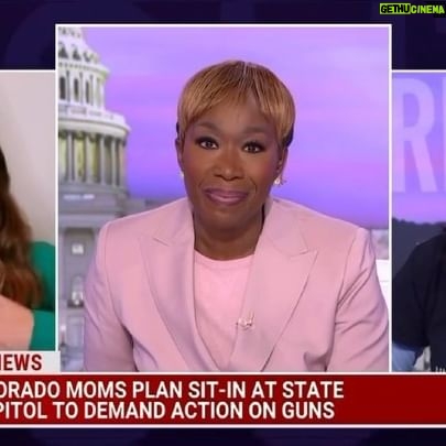 Lake Bell Instagram - Grateful for @joyannreid @thereidout for giving voice to @here4thekidsaction movement to demand for something more sensible/logical/humane for our right to live safely in this country. Love to @here4thekidsaction teammates @sairarao @tina_strawn_life @ckyourprivilege @theprogressivists