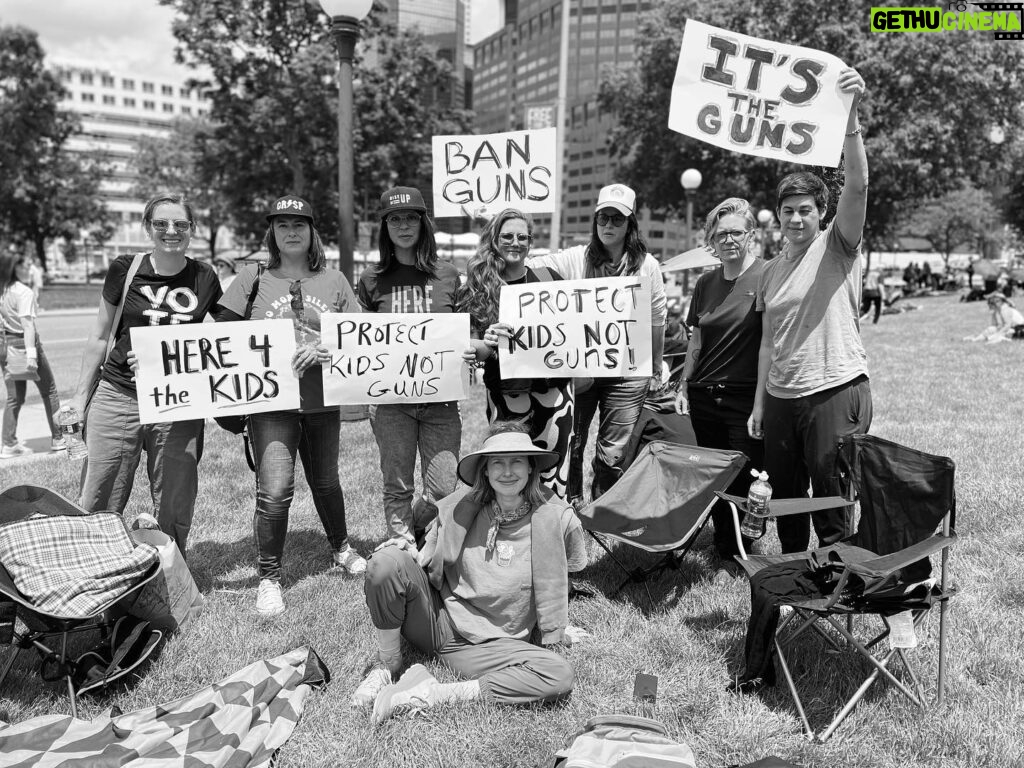 Lake Bell Instagram - Thanks to everyone who put in the hours, love and energy. 🙏🏼 @here4thekidsaction