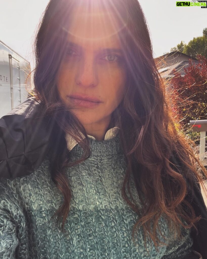 Lake Bell Instagram - Am shooting an indie film …with a third eye as an accessory.