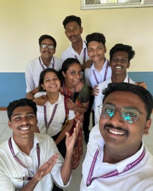 Lakshmi Unnikrishnan Instagram - “From late nights to early mornings, we’ve laughed, cried, and grown together. Cheers to the end of one chapter and the beginning of another. #CollegeMemories #NextChapter