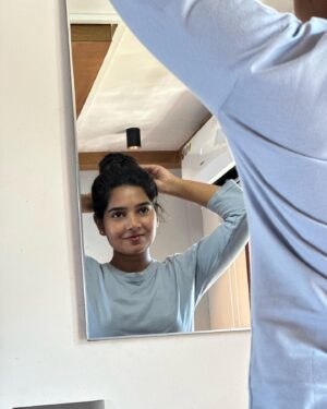 Lakshmi Unnikrishnan Instagram - Reflecting the true self 
.
📸 @shruthi_rajanikanth