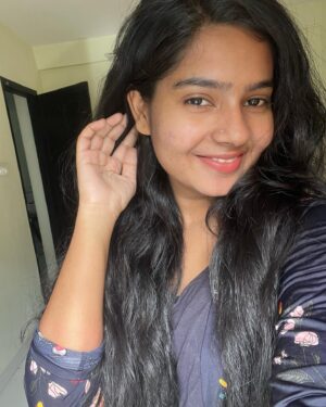 Lakshmi Unnikrishnan Instagram - Mee 🙈🐵