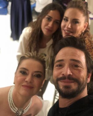Lale Başar Instagram - Müjdemi isterim şahane komedi yakında vizyonda @omerfarukyardmci  @ahmtkural