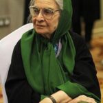 Lale Marzban Instagram – سید توران میر هادی…
دنیا تو رو کم داره …
برام بنویسید هر چه که می دونید( ویکی پدیا نباشه😉)
تو پست بعدی علت علاقمو میگم…❤️
#توران_میرهادی #توران_خانم  #توران_ميرهادي