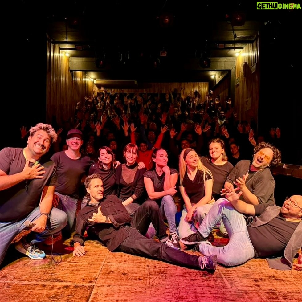 Lali González Instagram - 🎭 Impro Música 🥁🪐💫 en @nunteatrobar en 🇦🇷 Que hermoso encuentro! Gracias @gabygavila el mejor host que también me llevo al dúo de impro en la soderia ! Gracias por este viaje sideral sin retorno que solo la impro te regala en el escenario ! Placer compartir escena con grandes actores y amigos les quiero mucho @maitelanatamai @paula_carruega @ezetronconi @lamaurette @deleoncami @chendo.gerardo @lapadul