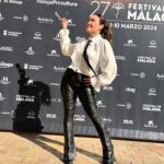 Lali González Instagram - Hola 🌡️🏆 Cuando empezó la movida ?🌟 ✨HOyY✨ Sin antes una selfie en el para luego pasar con este look @sabela.py a la alfombra del @festivalmalaga 14 años después de mi primer rodaje y 12 de mi primer festival de cine vuelvo a España con @7cajas y con una sorpresa que se viene 👋🏼♥️ Y olé 🔥🙏🏻🇪🇸 Representando a Paraguay en alto @senatur_py @inap_py